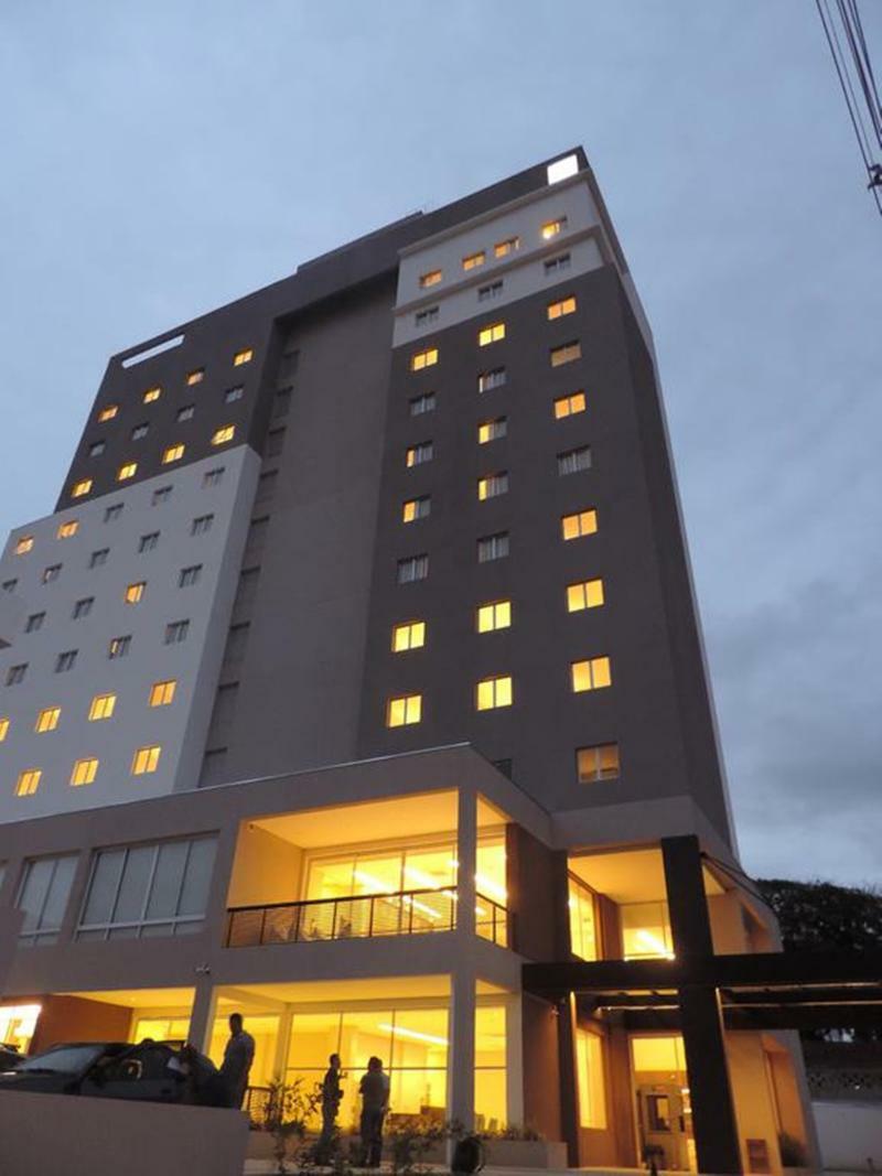 Summit Suites Hotel Pindamonhangaba Εξωτερικό φωτογραφία